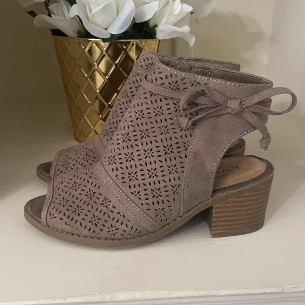 Sandals boots for girls size 13